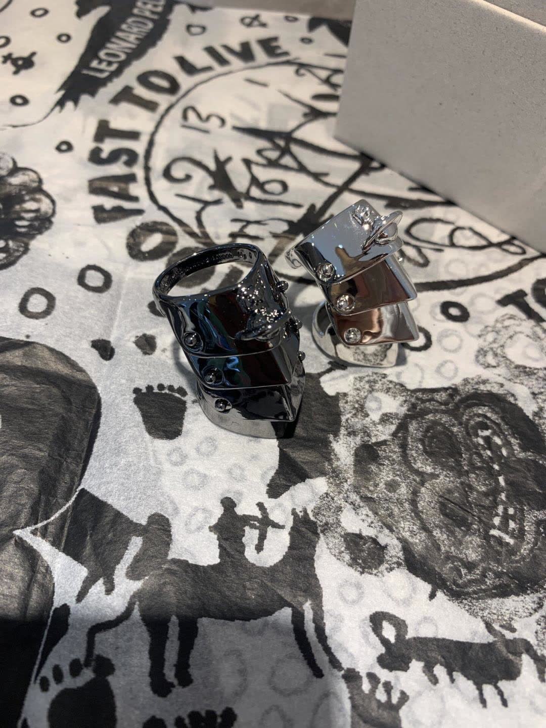 Vivienne Westwood Ring - Black and Silver